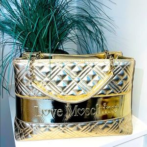 Moschino Chain Link Quilted Tote Gold Excellent Condition